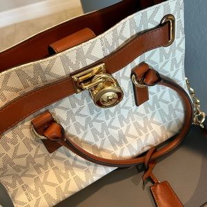 Michael Kors Hamilton Pocketbook